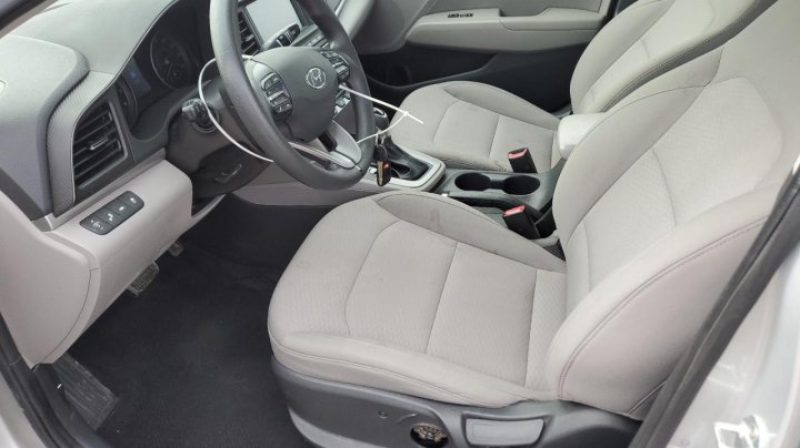 Hyundai Elantra SEL 2020