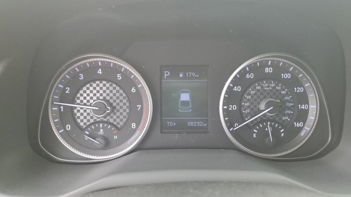 Hyundai Elantra SEL 2020