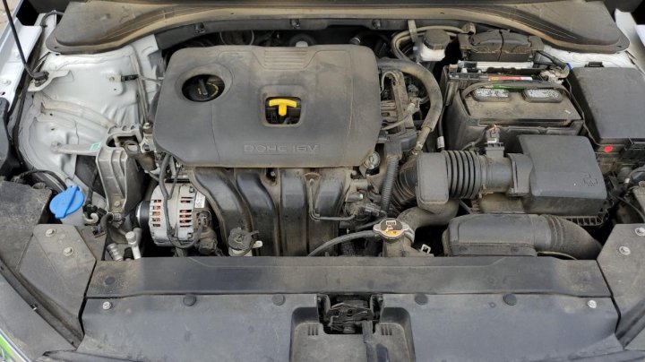 Hyundai Elantra SEL 2020
