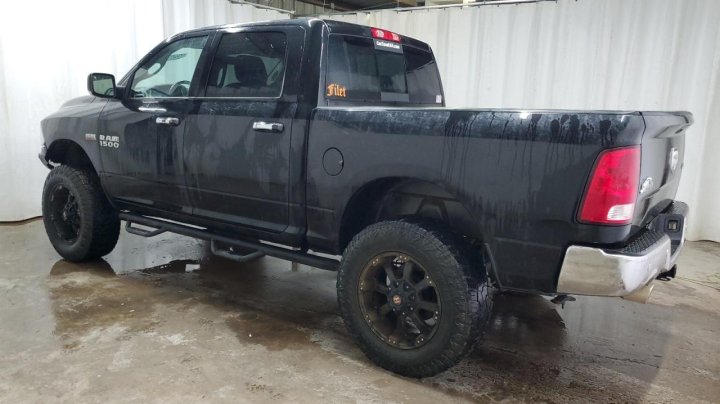 RAM 1500 SLT 2017