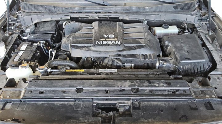 NISSAN Titan SV 2018