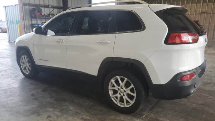JEEP Cherokee LATITUDE 2016