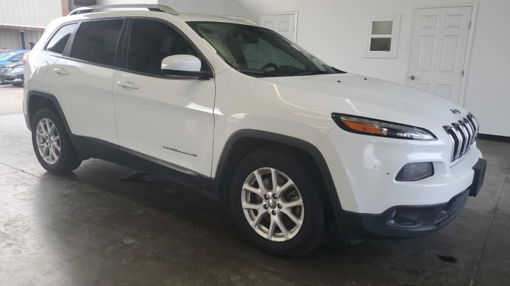 JEEP Cherokee LATITUDE 2016