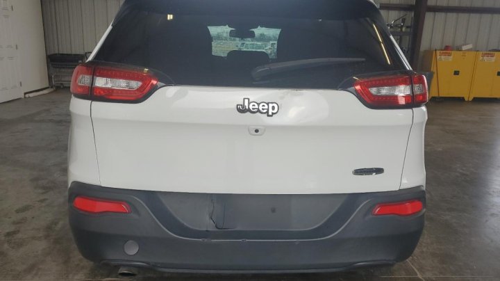 JEEP Cherokee LATITUDE 2016
