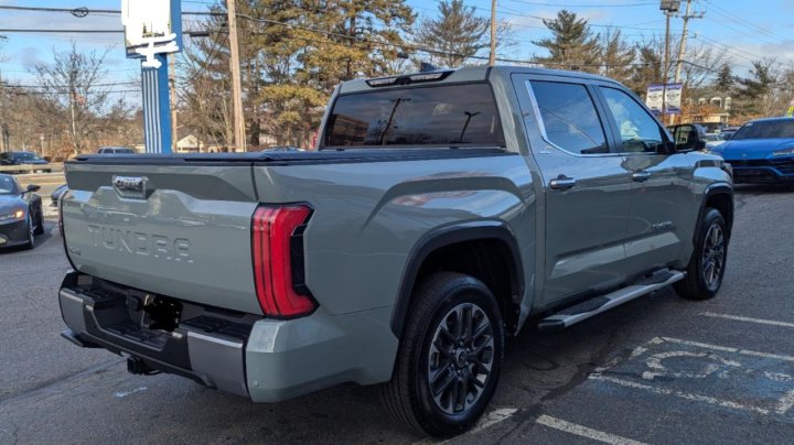 Toyota TUNDRA CREWMAX LIMITED 2024