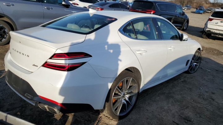 Genesis G70 BASE 2023