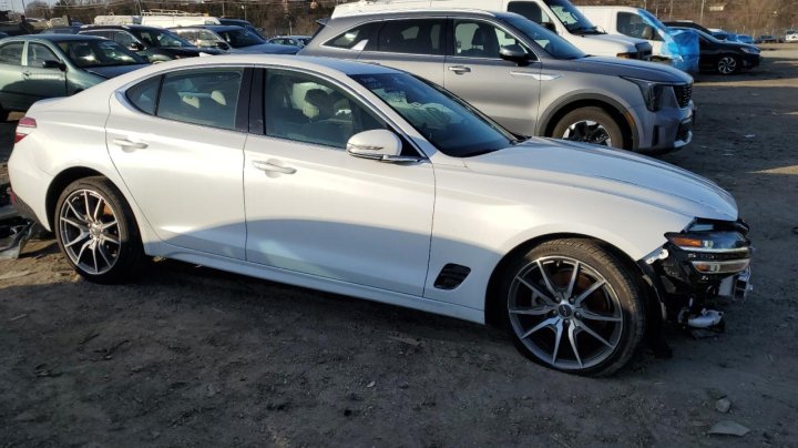 Genesis G70 BASE 2023
