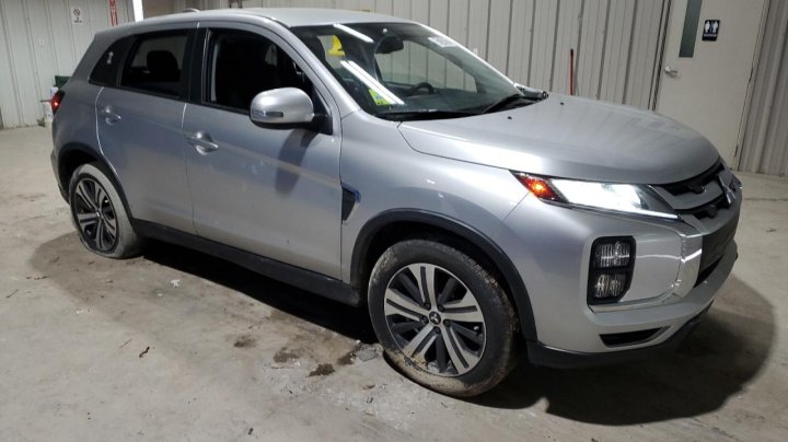 Mitsubishi Outlander SE 2021
