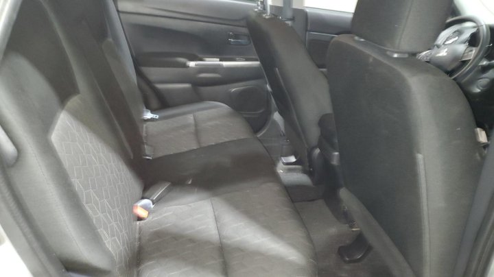 Mitsubishi Outlander SE 2021