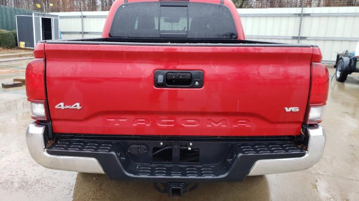 Toyota TACOMA DOUBLE CAB 2019