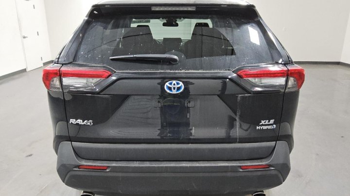 Toyota RAV4 XLE 2022