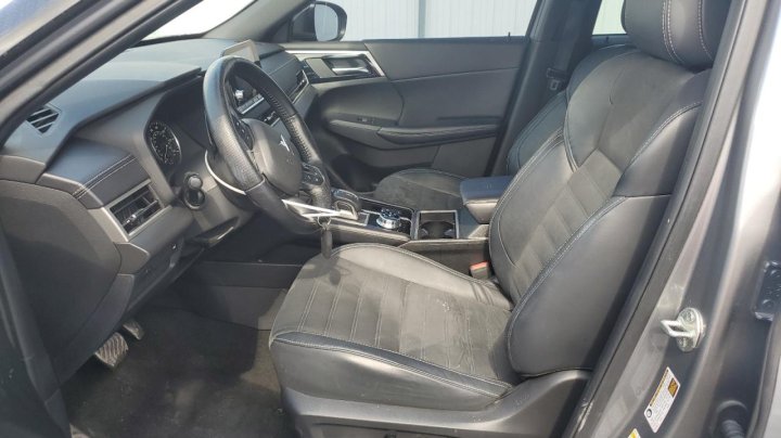 Mitsubishi Outlander SE 2022