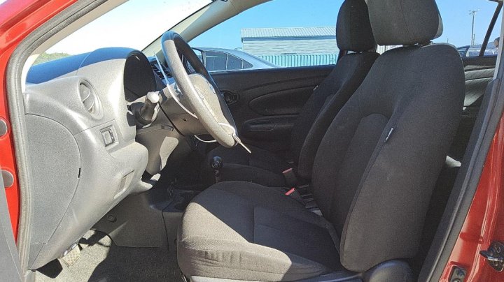 Nissan Versa S 2019