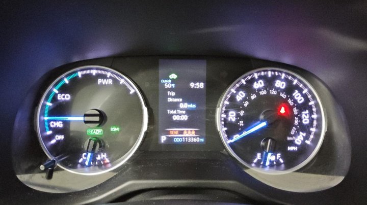 Toyota RAV4 LE 2021