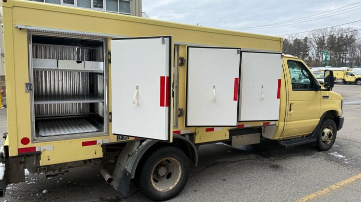 Ford ECONOLINE E450 SUPER DUTY CUTAWAY VAN 2019