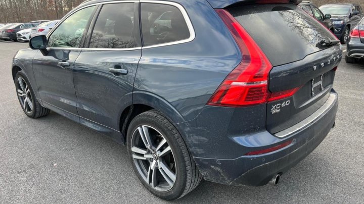 Volvo XC60 T5 MOMENTUM 2018