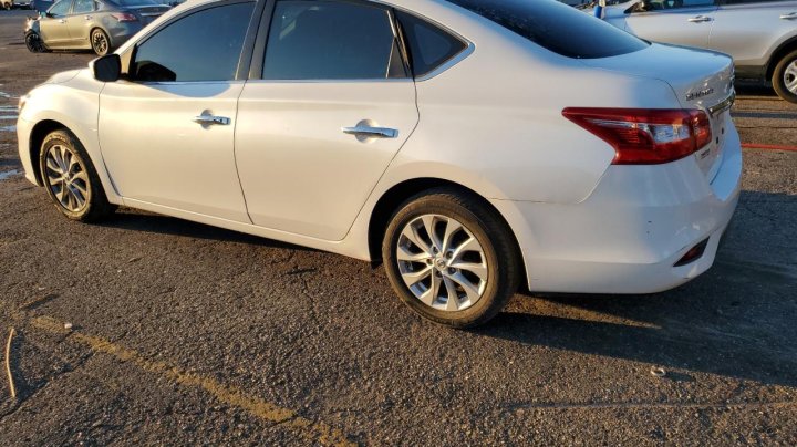 Nissan Sentra S 2017