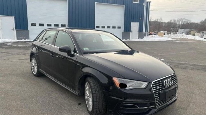 Audi A3 E-TRON PREMIUM PLUS 2016
