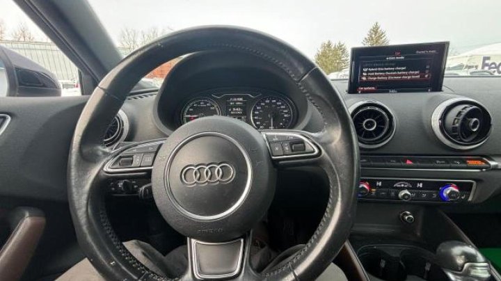 Audi A3 E-TRON PREMIUM PLUS 2016