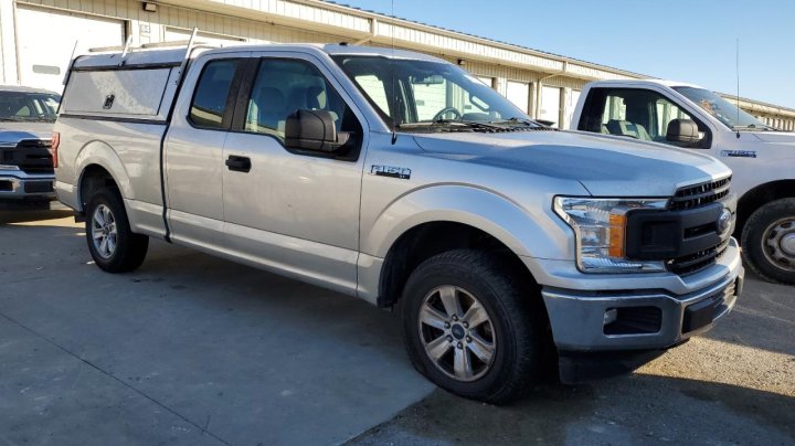 Ford F-150 SUPER CAB 2018