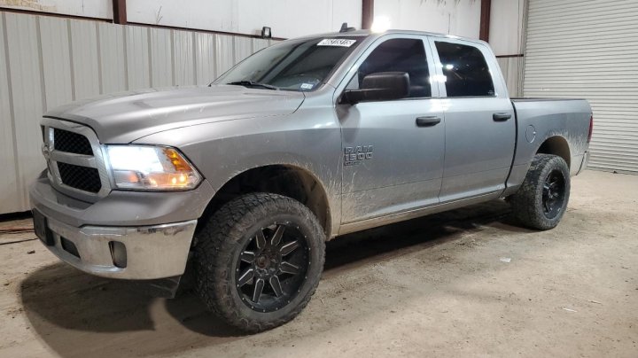 RAM 1500 CLASSIC TRADESMAN 2021