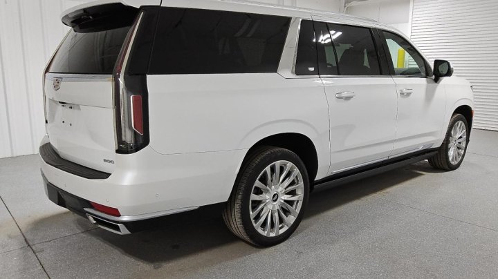 Cadillac Escalade ESV PREMIUM LUXURY 2024