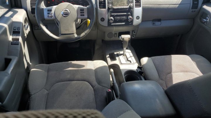 Nissan Frontier S 2016