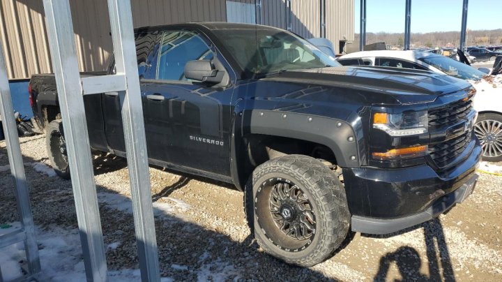 Chevrolet Silverado 1500 K1500 CUSTOM 2017