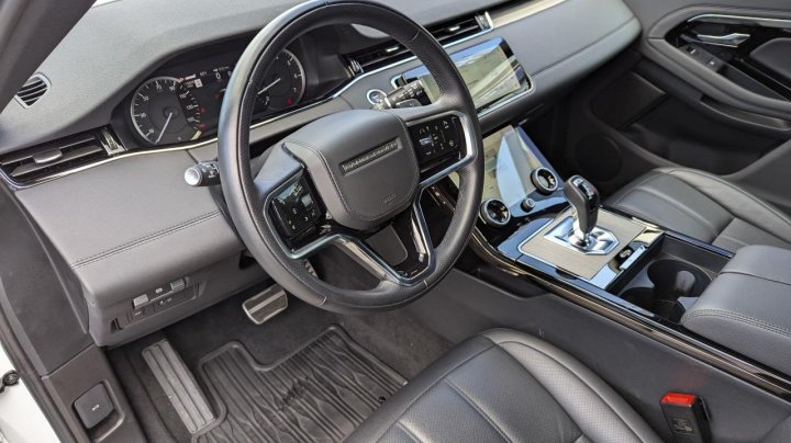 Land Rover Range Rover R-DYNAMIC SE 2023