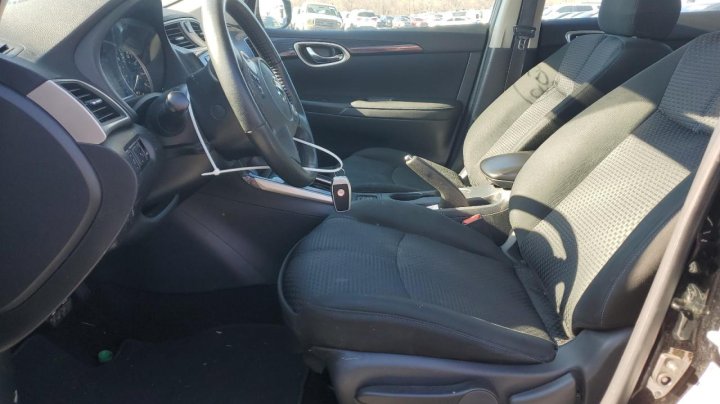 Nissan Sentra S 2019