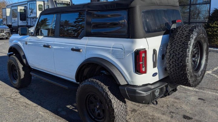 Ford Bronco BASE 2022