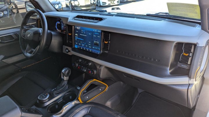 Ford Bronco BASE 2022