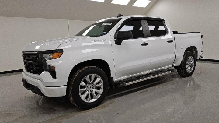 Chevrolet Silverado C1500 CUSTOM 2022