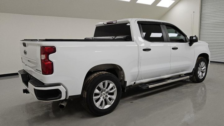 Chevrolet Silverado C1500 CUSTOM 2022
