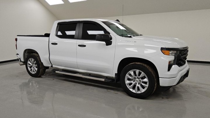Chevrolet Silverado C1500 CUSTOM 2022