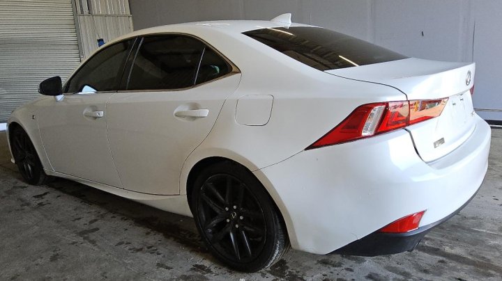Lexus IS 200T 2016