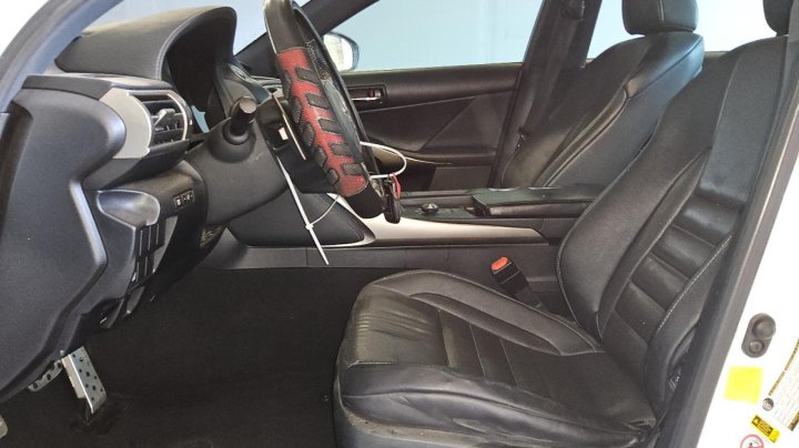 Lexus IS 200T 2016