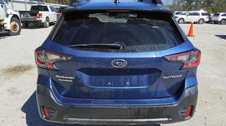 Subaru Outback PREMIUM 2022