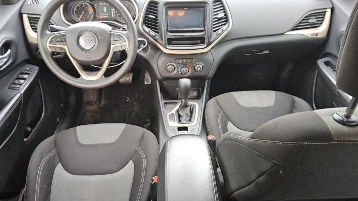 JEEP Cherokee SPORT 2016