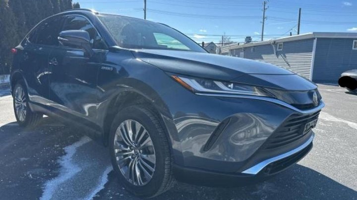 Toyota VENZA LE 2021