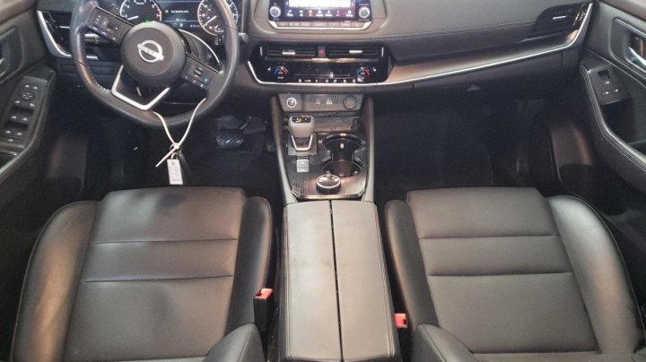 Nissan ROGUE SV 2022