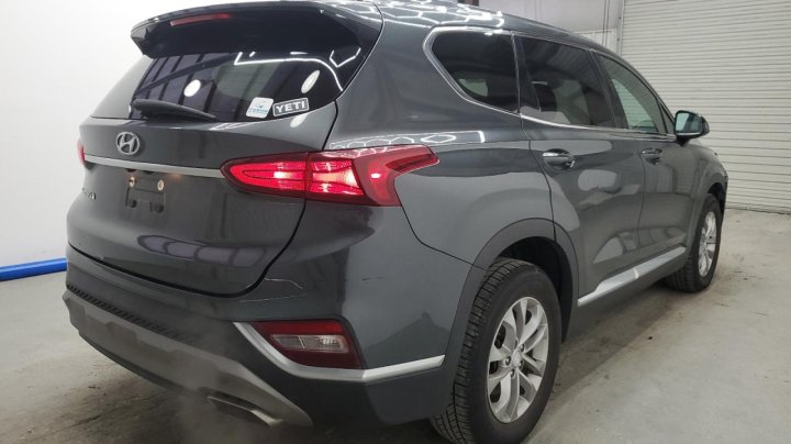 Hyundai Santa Fe SEL 2020