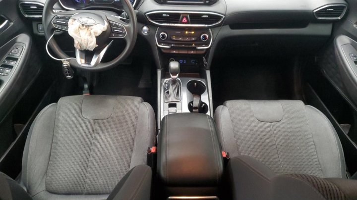Hyundai Santa Fe SEL 2020