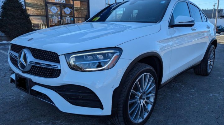 Mercedes-Benz GLC-Class 300 4MATIC 2021