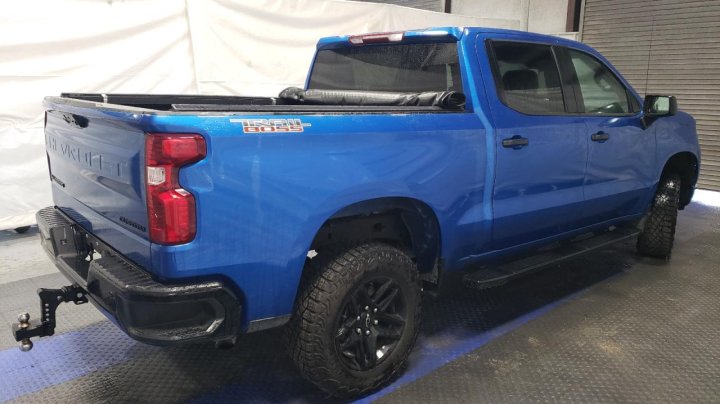 Chevrolet Silverado K1500 TRAIL BOSS CUSTOM 2024