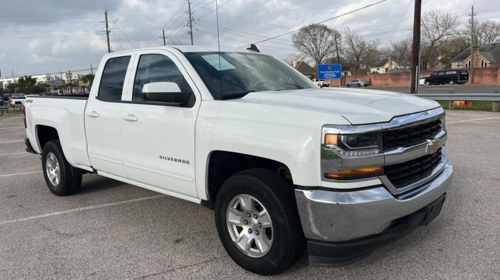 Chevrolet Silverado K1500 LT 2019