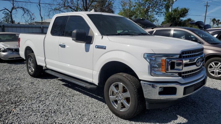 Ford F-150 SUPER CAB 2018