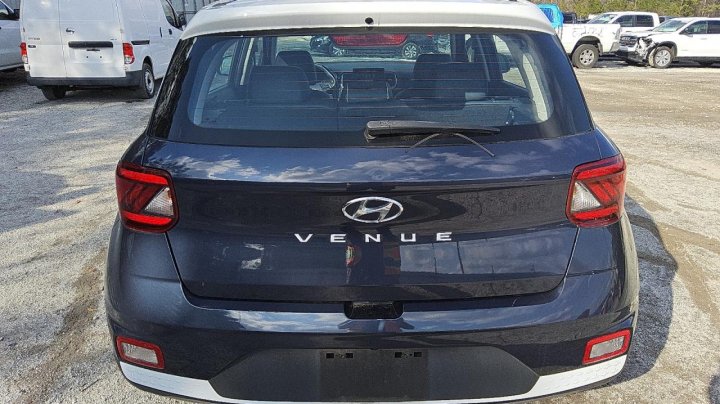 Hyundai Venue SEL 2021