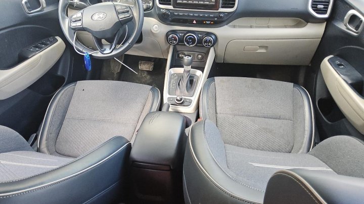 Hyundai Venue SEL 2021