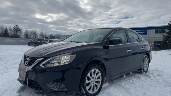 Nissan Sentra S 2016
